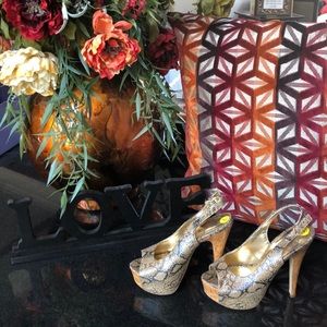 Bebe Pump